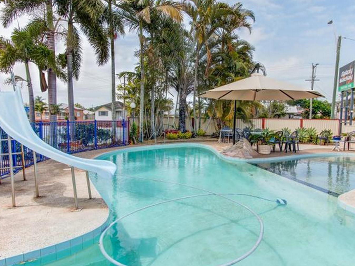 Galaxy Mackay Motor Inn Bagian luar foto
