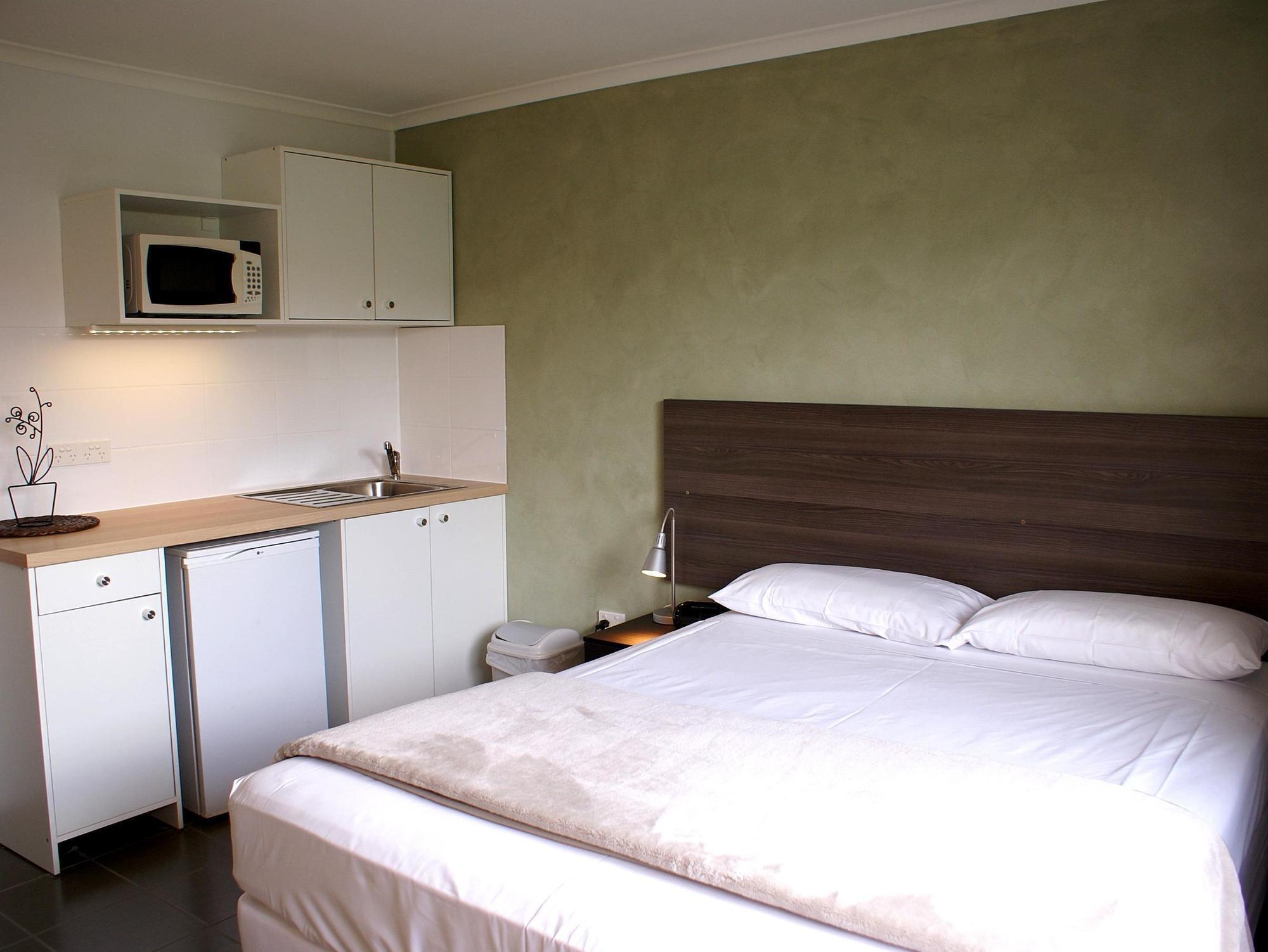 Galaxy Mackay Motor Inn Bagian luar foto